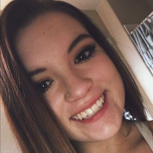 Meet your Posher, Allyson